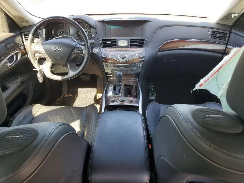 2015 INFINITI Q70L 3.7  