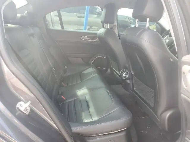 2017 ALFA ROMEO GIULIA TI  