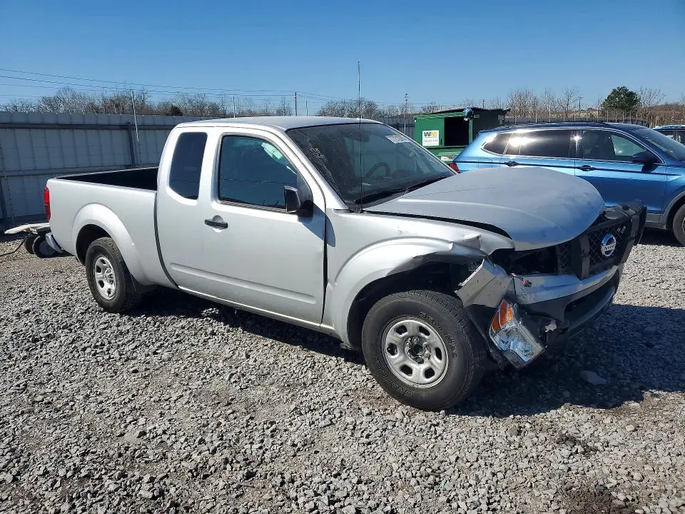 2016 NISSAN FRONTIER S  
