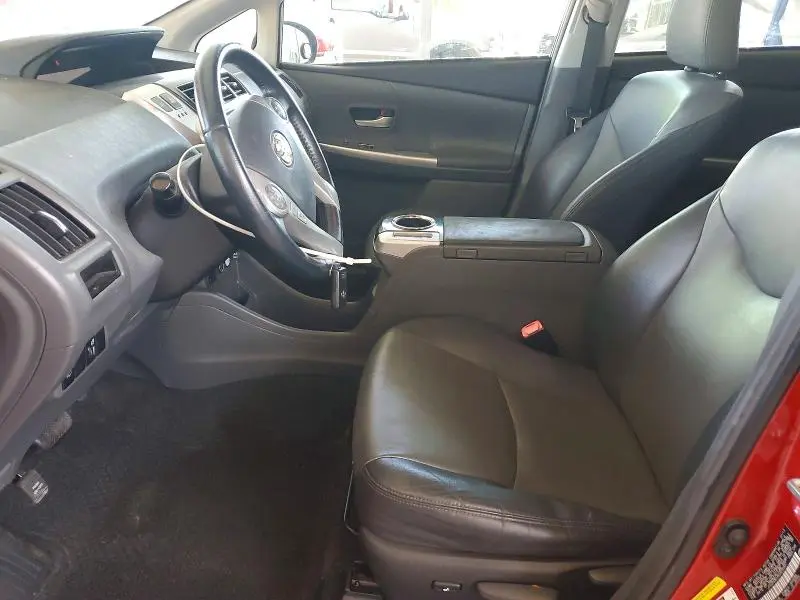 2013 TOYOTA PRIUS V FIVE  