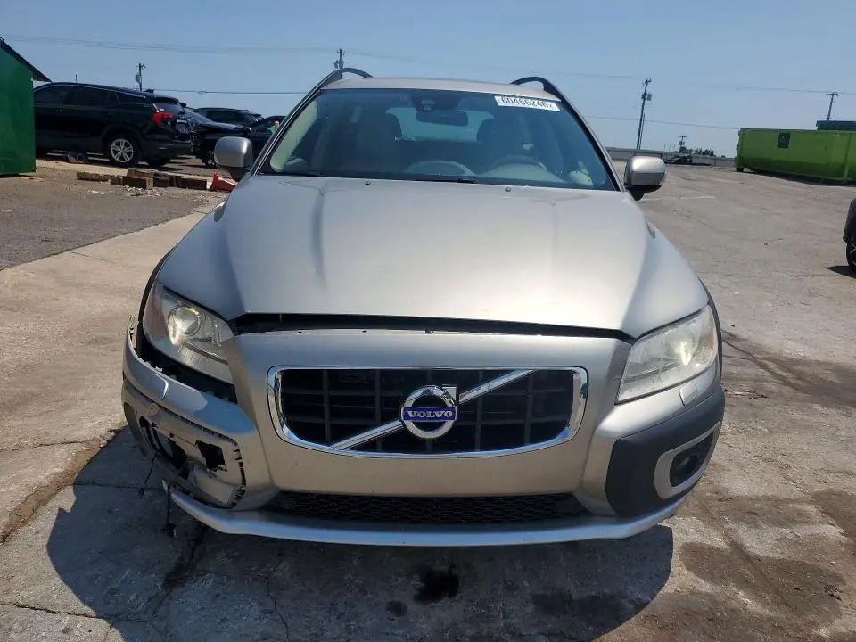 2013 VOLVO XC70 3.2  