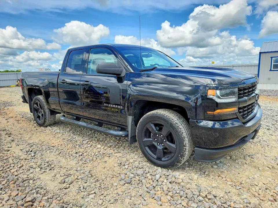 2017 CHEVROLET SILVERADO K1500 CUSTOM  