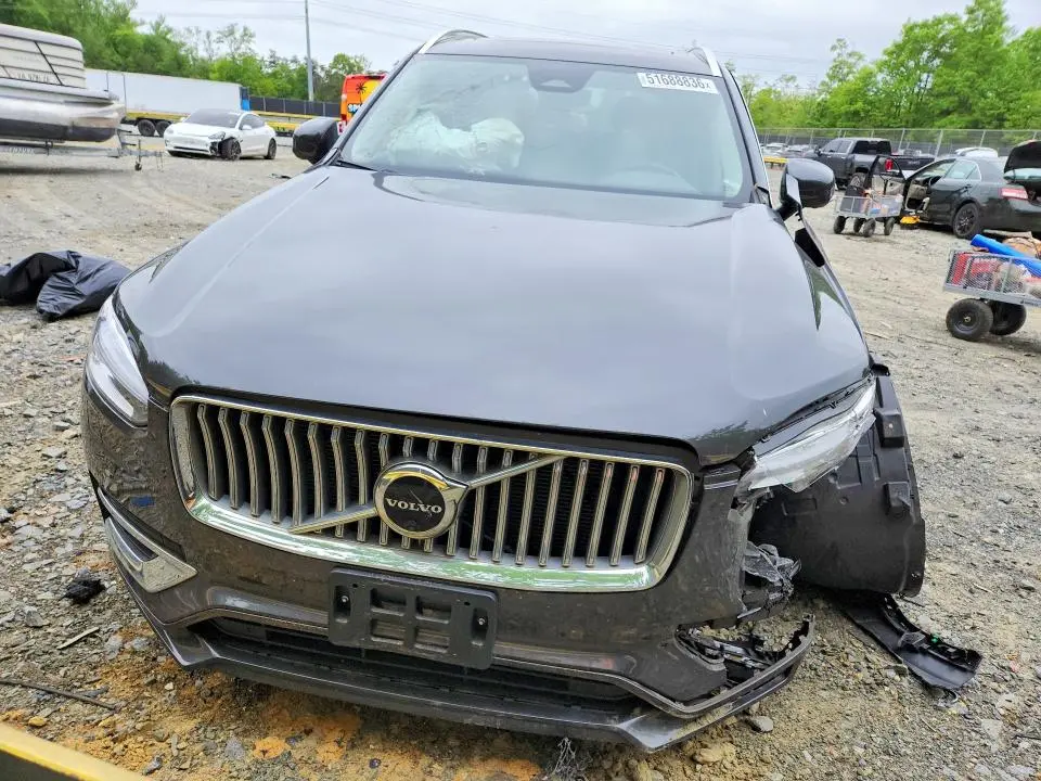 2023 VOLVO XC90 PLUS  