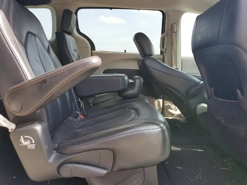 2017 CHRYSLER PACIFICA TOURING L  