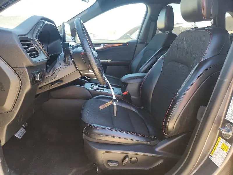 2023 FORD ESCAPE ST LINE  