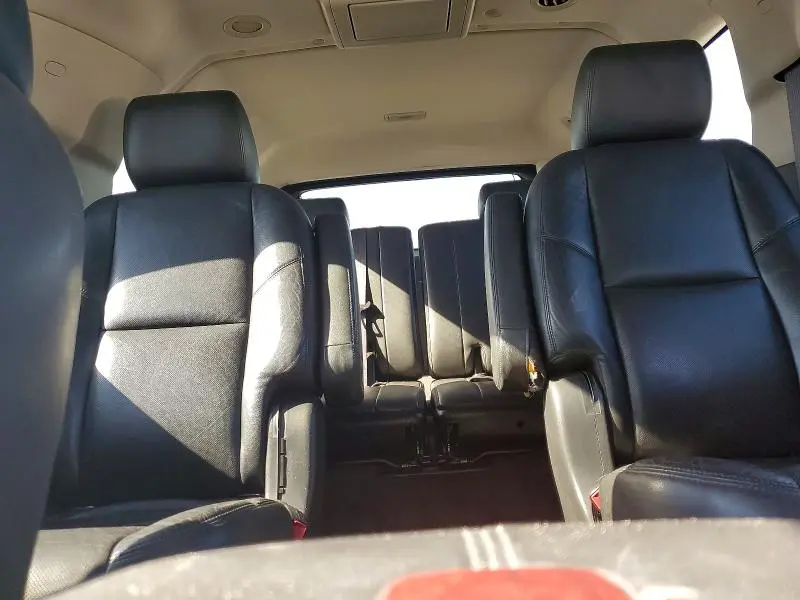2011 CADILLAC ESCALADE ESV LUXURY  