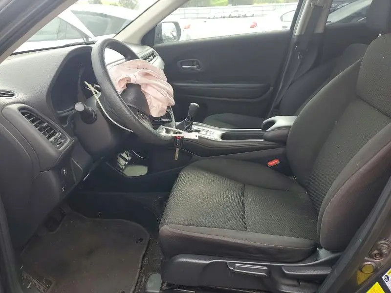 2017 HONDA HR-V LX  