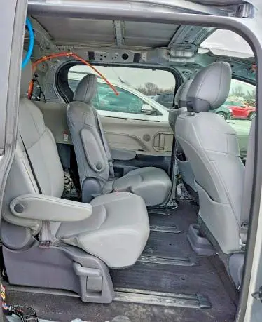 2021 TOYOTA SIENNA   