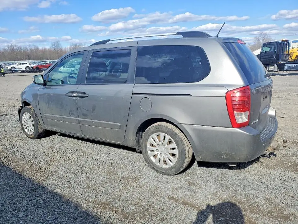 2012 KIA SEDONA LX  
