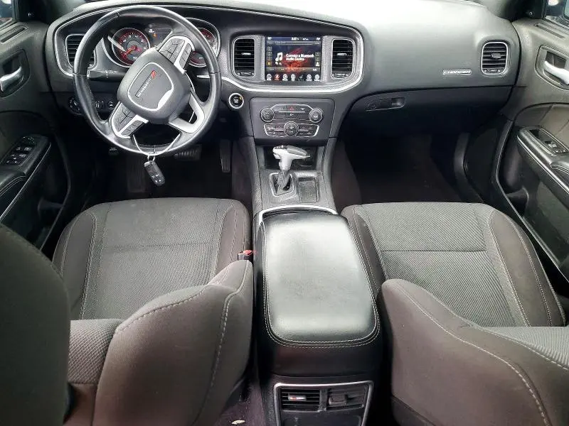 2017 DODGE CHARGER SXT  