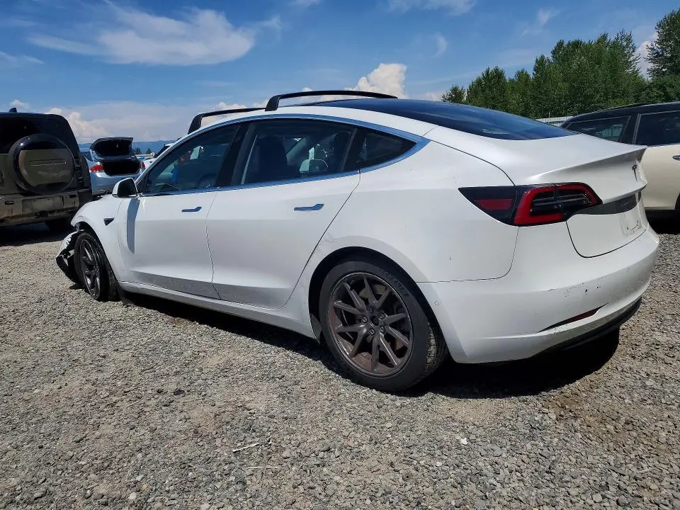 2018 TESLA MODEL 3   