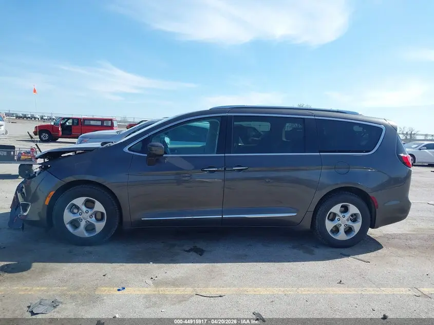 2017 CHRYSLER PACIFICA TOURING-L PLUS