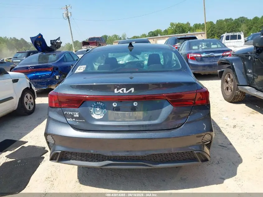 2023 KIA FORTE LX