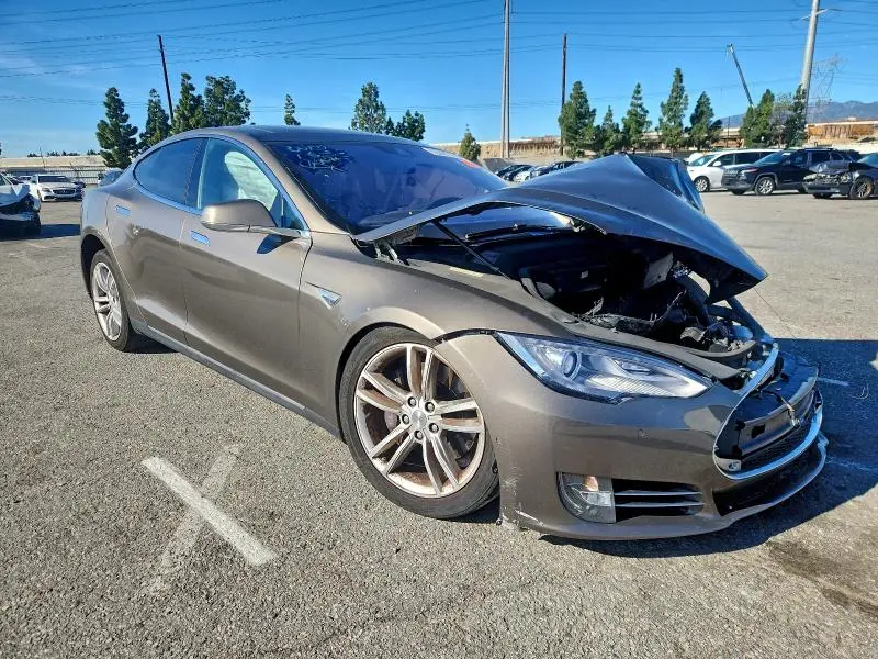 2015 TESLA MODEL S   