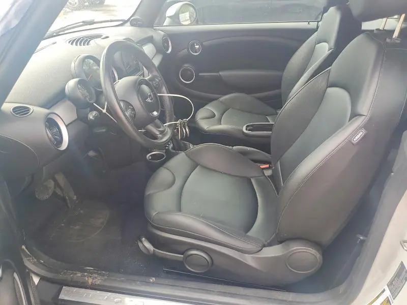 2015 MINI COOPER   