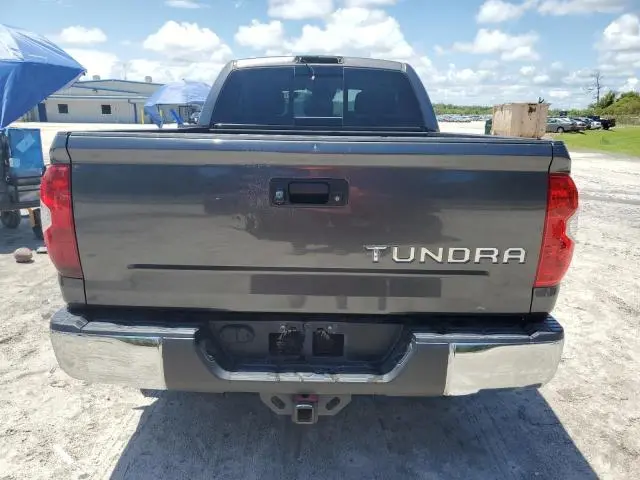 2018 TOYOTA TUNDRA DOUBLE CAB SR  