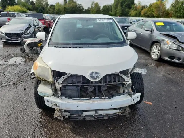 2010 TOYOTA SCION XD   