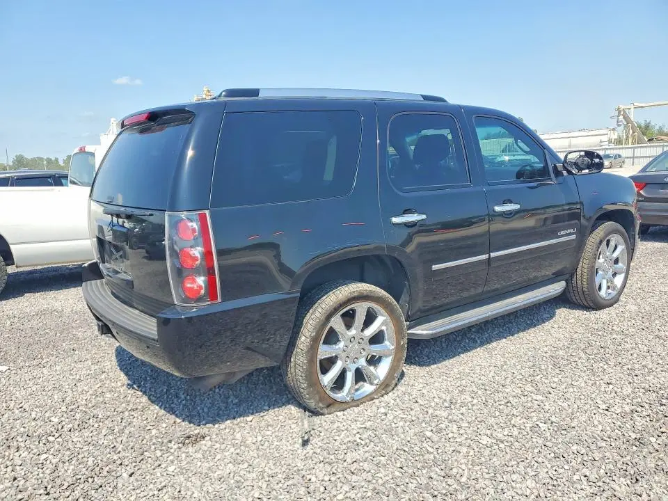 2013 GMC YUKON DENALI  