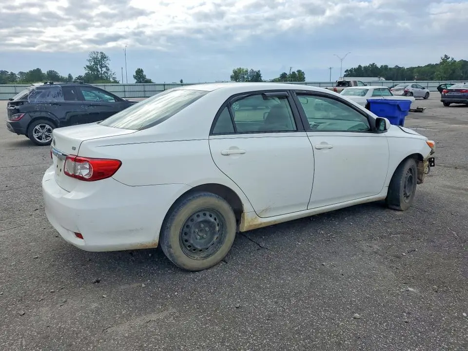 2011 TOYOTA COROLLA LE  