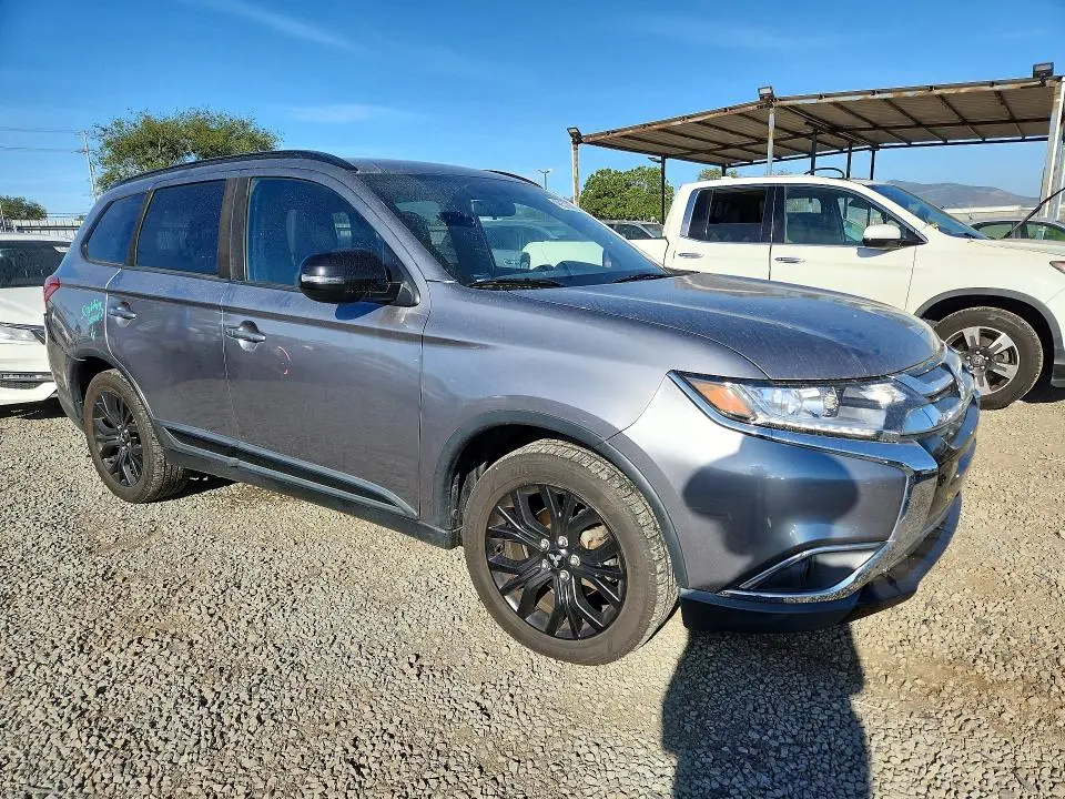 2018 MITSUBISHI OUTLANDER SE  
