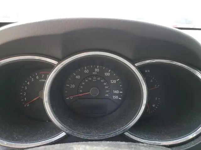 2011 KIA SORENTO BASE  