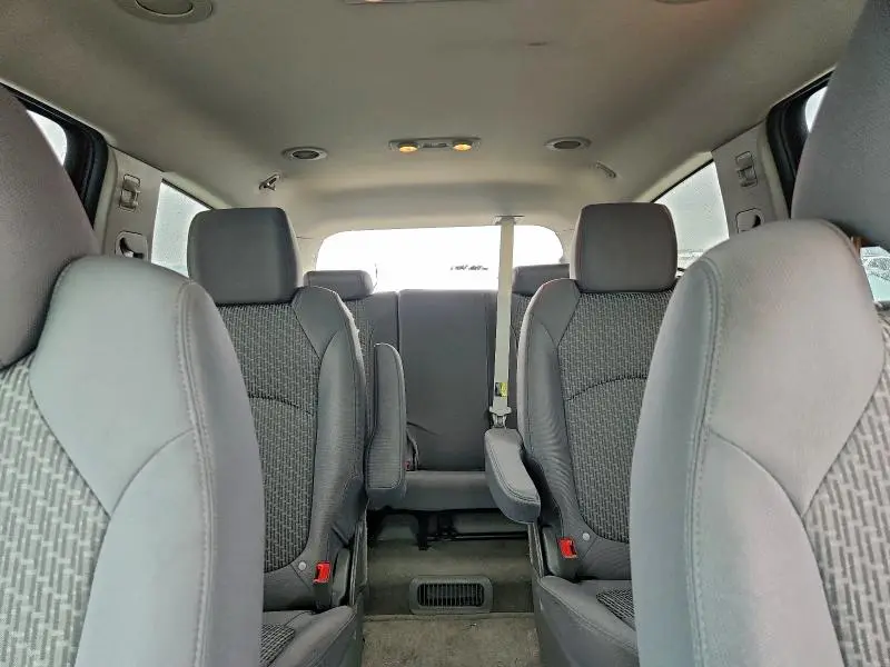 2012 CHEVROLET TRAVERSE LT  