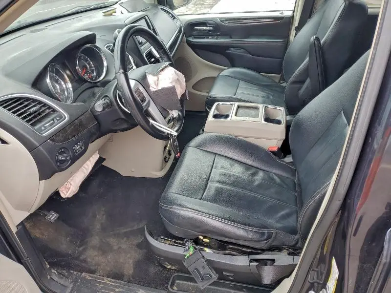 2013 CHRYSLER TOWN & COUNTRY TOURING  