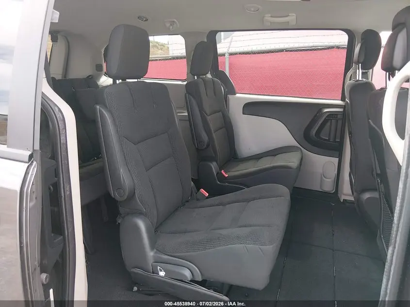 2017 DODGE GRAND CARAVAN SE