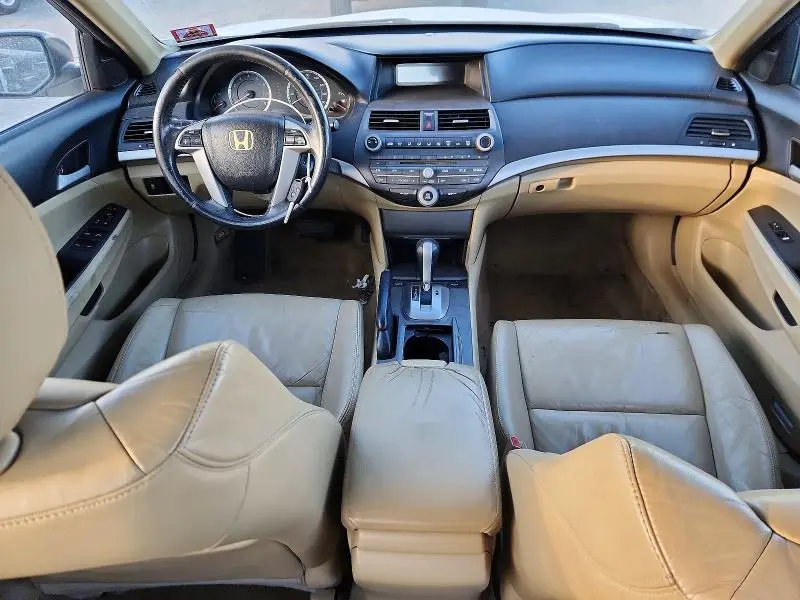 2011 HONDA ACCORD SE  