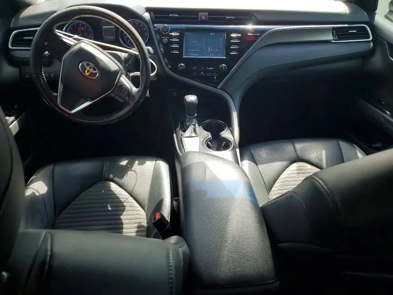 2018 TOYOTA CAMRY SE  
