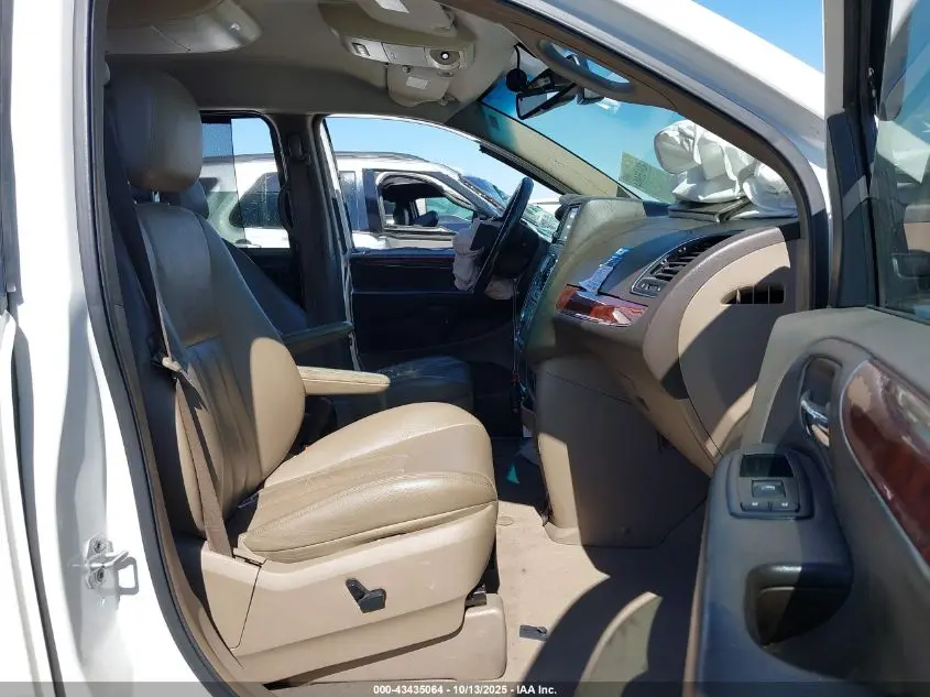 2012 CHRYSLER TOWN & COUNTRY TOURING-L