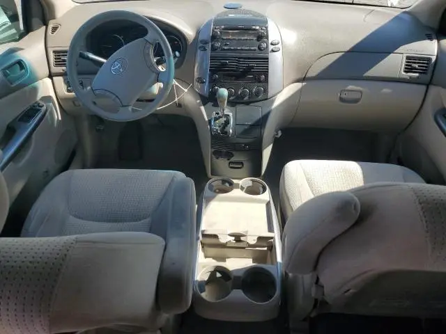 2010 TOYOTA SIENNA CE  