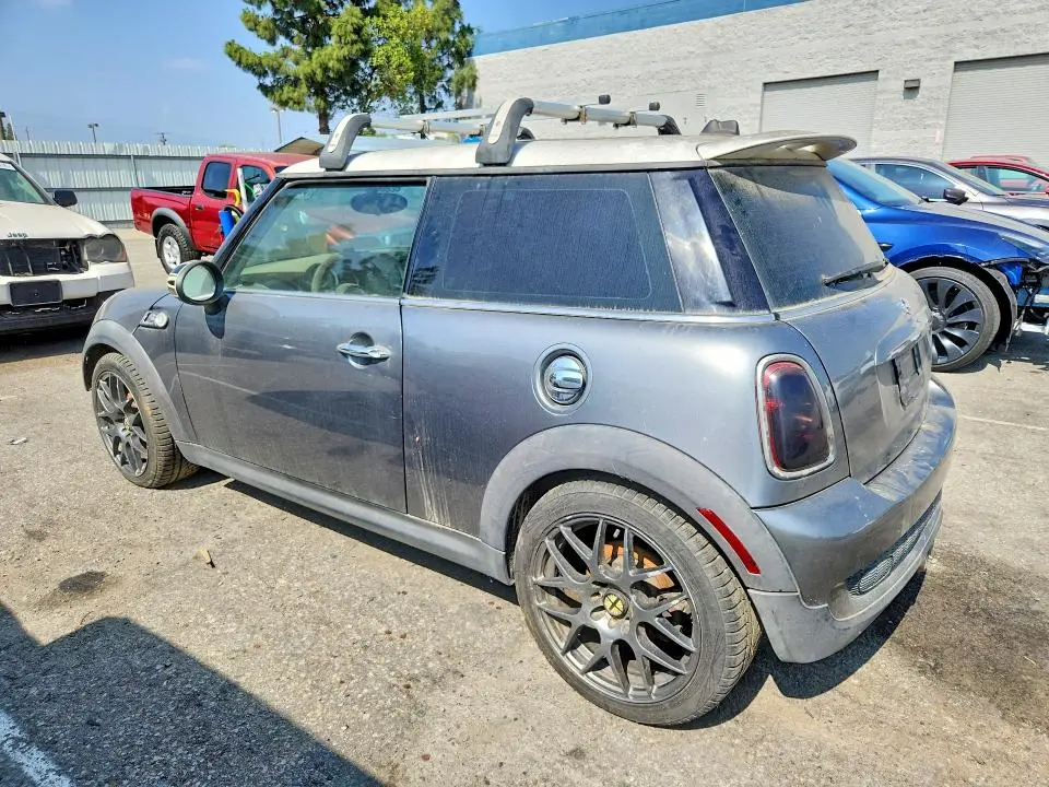 2010 MINI COOPER S  