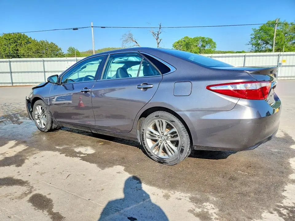 2017 TOYOTA CAMRY SE  