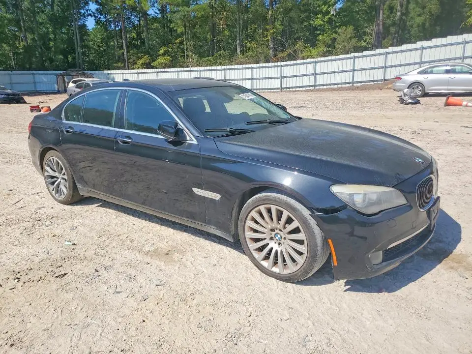 2012 BMW 750 XI  
