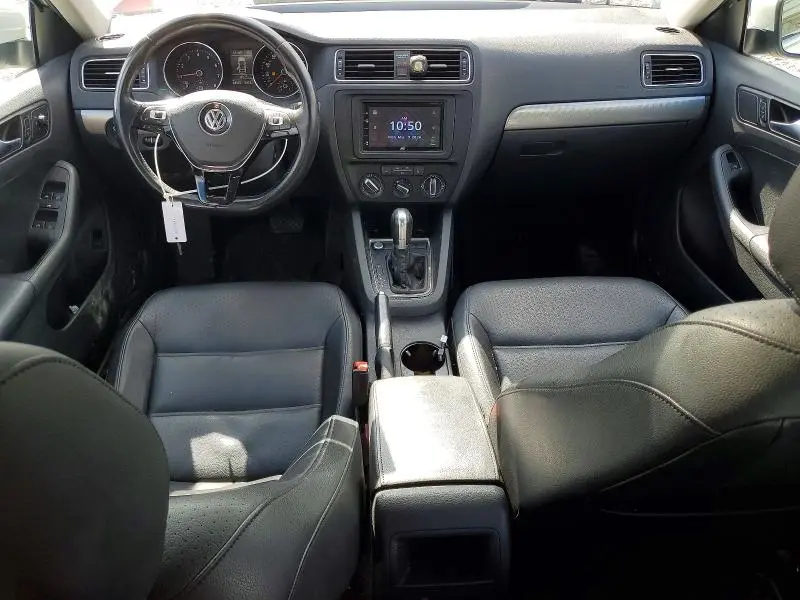 2017 VOLKSWAGEN JETTA SE  