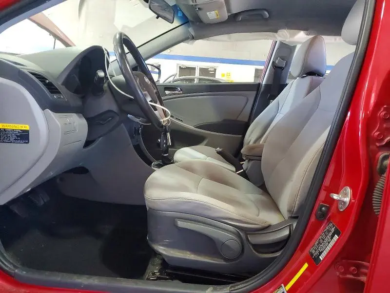 2014 HYUNDAI ACCENT SE  