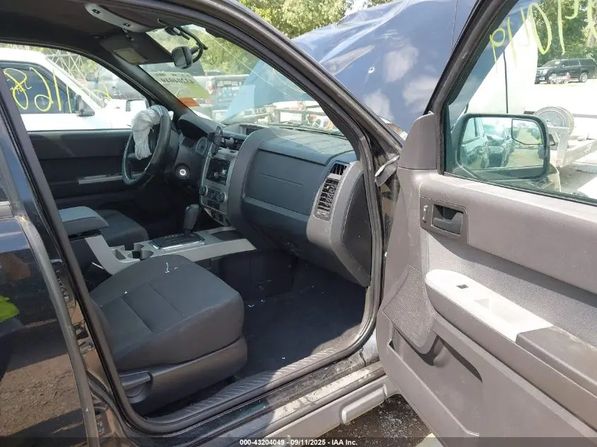 2012 FORD ESCAPE XLT