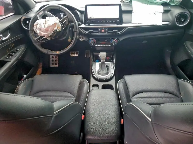 2023 KIA FORTE GT LINE  