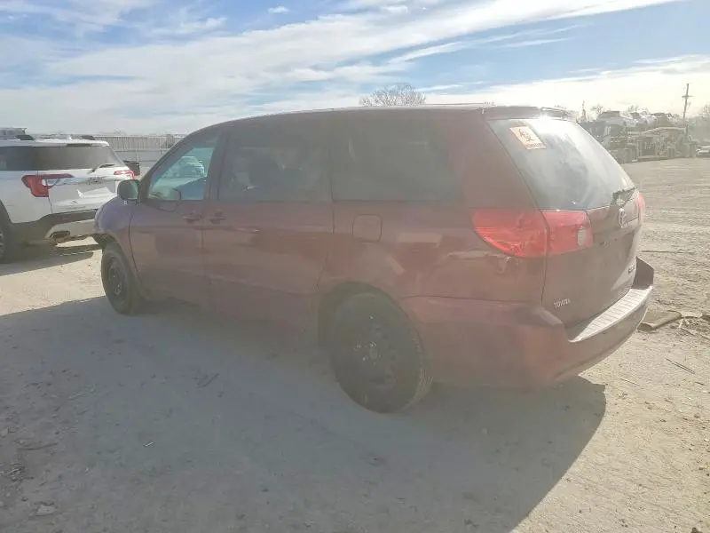 2010 TOYOTA SIENNA LE 7-PASSENGER  