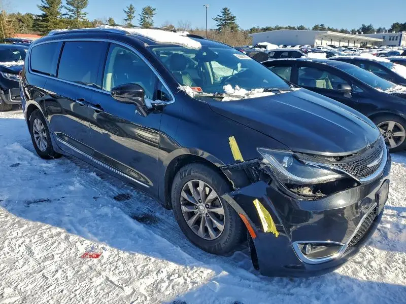 2019 CHRYSLER PACIFICA TOURING L  