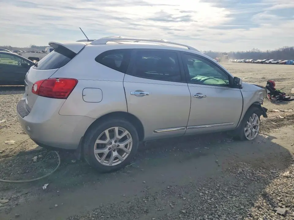 2013 NISSAN ROGUE S  