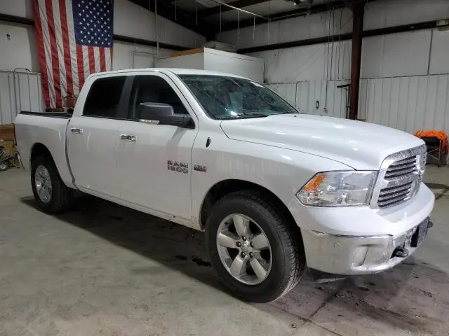 2016 RAM 1500 SLT  