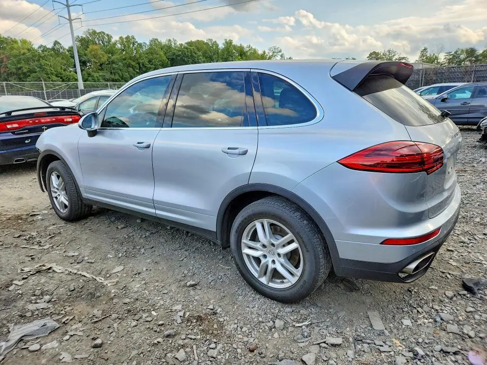 2016 PORSCHE CAYENNE   