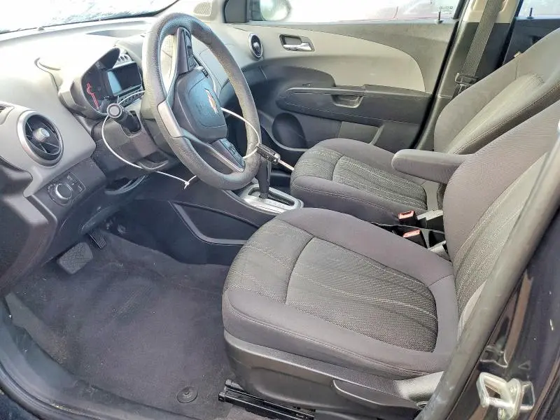 2015 CHEVROLET SONIC LT  