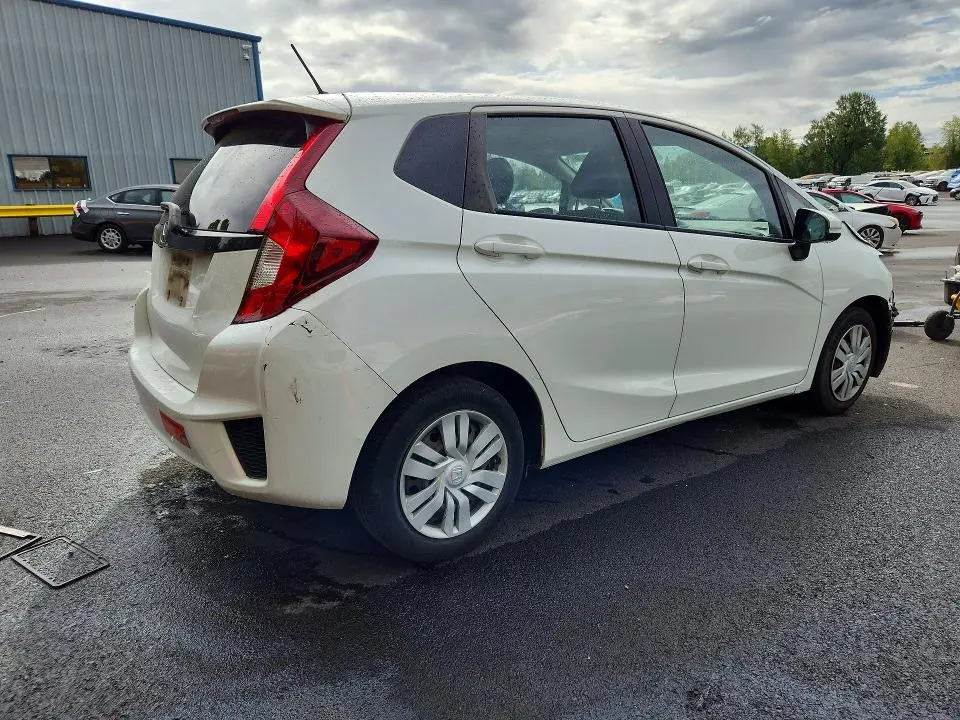 2016 HONDA FIT LX  