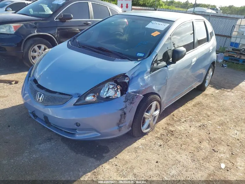 2010 HONDA FIT  