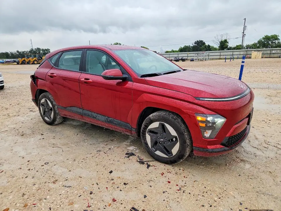2025 HYUNDAI KONA SE  