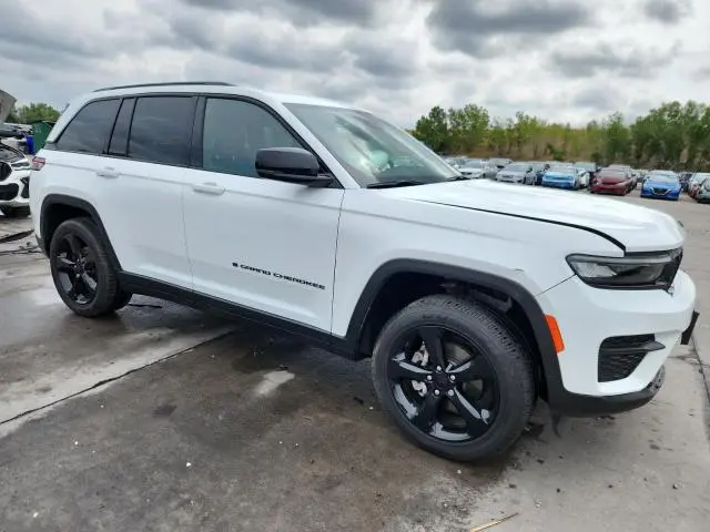 2023 JEEP GRAND CHEROKEE LAREDO  