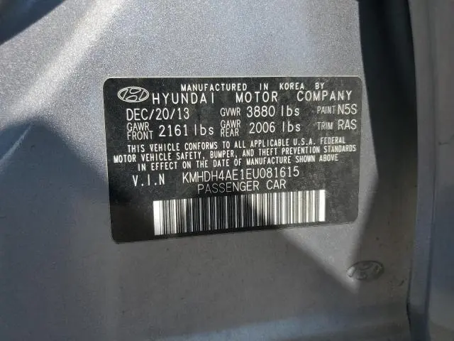 2014 HYUNDAI ELANTRA SE  
